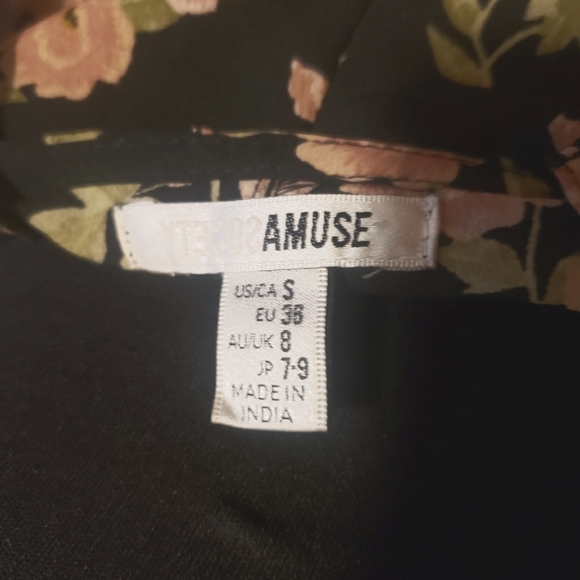 Amuse Society Black floral jumpsuit w/ bell bottoms Sz S - Picture 6 of 6